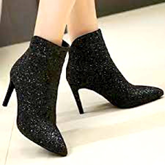 JESSICA SIMPSON PIXILLEZ 4 BOOTIE IN BLACK CHUNKY GLITTER - BRAND NEW IN BOX! - Picture 2 of 12